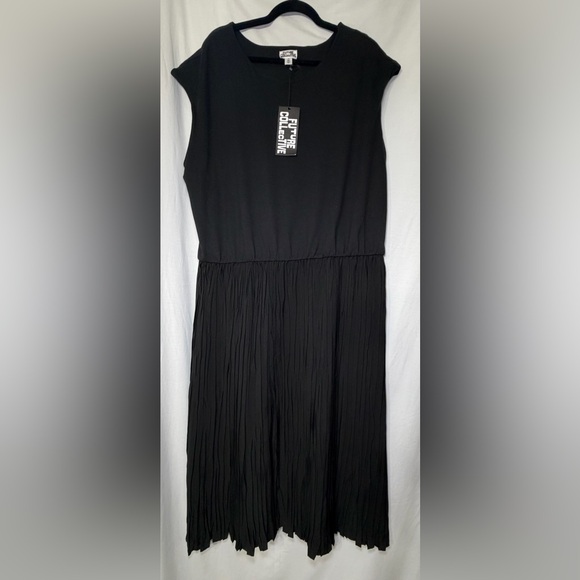 Future Collective Black Pleated Dress with Drop Waist - Picture 2 of 5